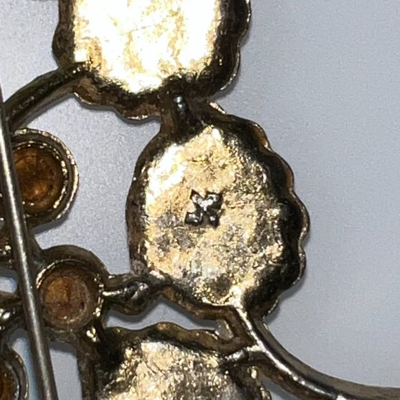 Multi-Color Rhinestone Flower Brooch Pin Vintage - Picture 4 of 7